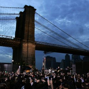 U2 Live from Under the Brooklyn Bridge, 2004