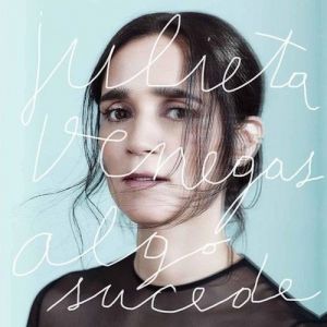 Album Julieta Venegas - Algo Sucede