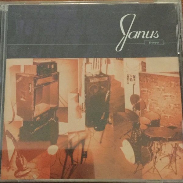 Janus Three, 2001