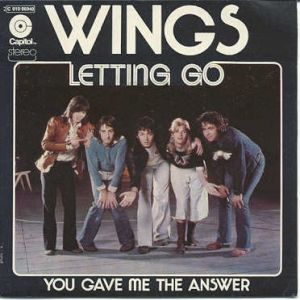 Album Wings - Letting Go
