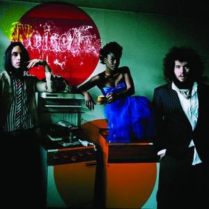 Noisettes Scratch Your Name, 2006