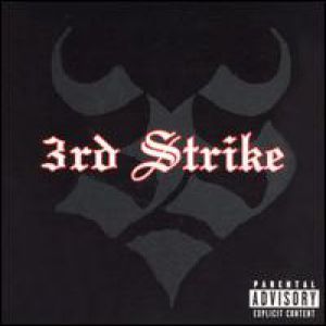 Album 3rd Strike - Barrio Raid