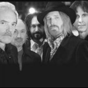 Mudcrutch : Scare Easy