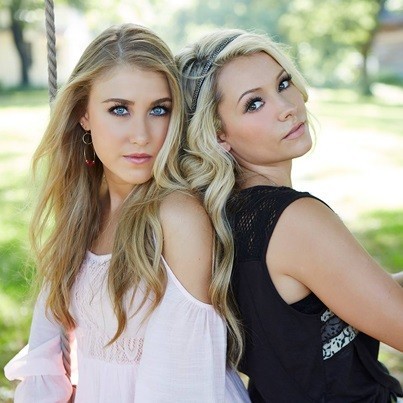 Maddie & Tae