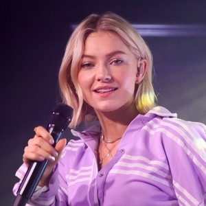 Lyrics Astrid S